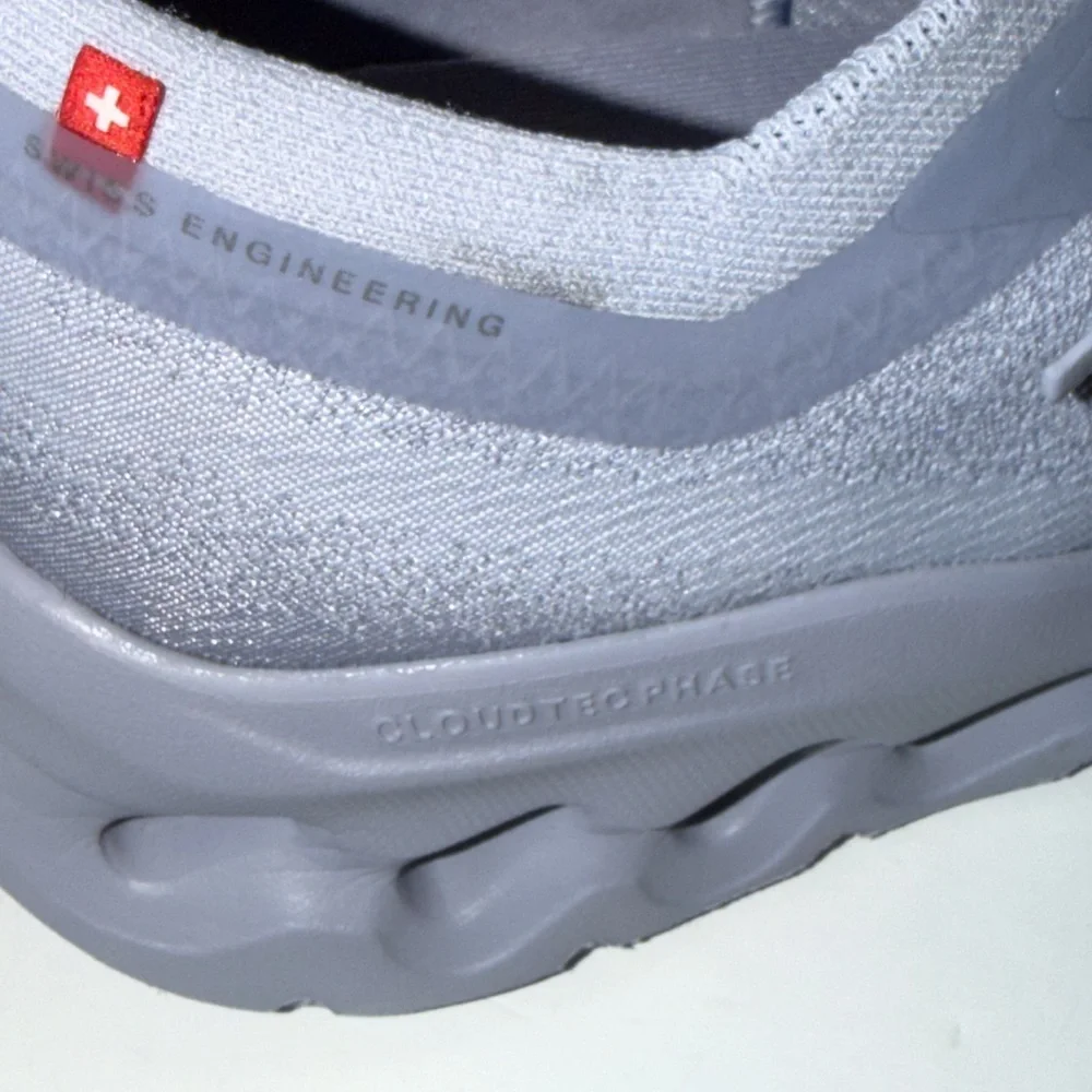 On Running Cloudtilt Moon Women’s Nimbus Blue Sneakers Sz 9 Speed Lacing